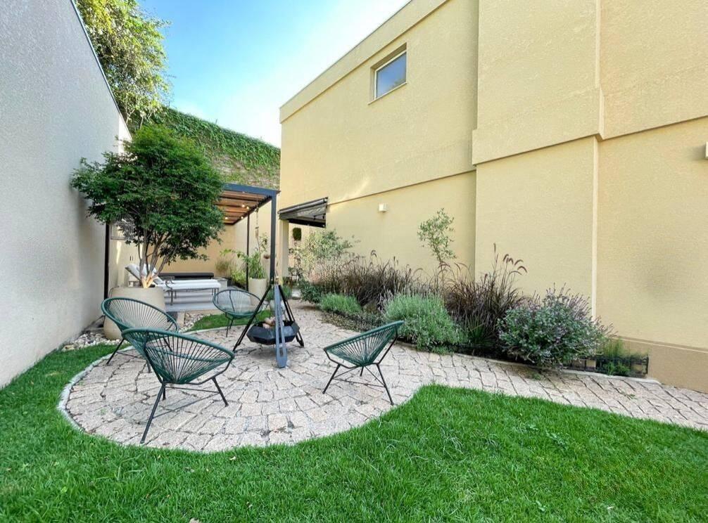 Casa, 4 quartos, 240 m² - Foto 17