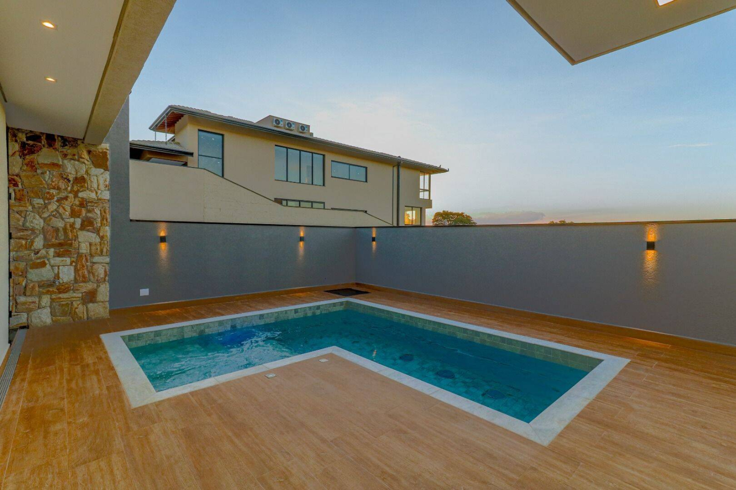Casa, 4 quartos, 295 m² - Foto 57