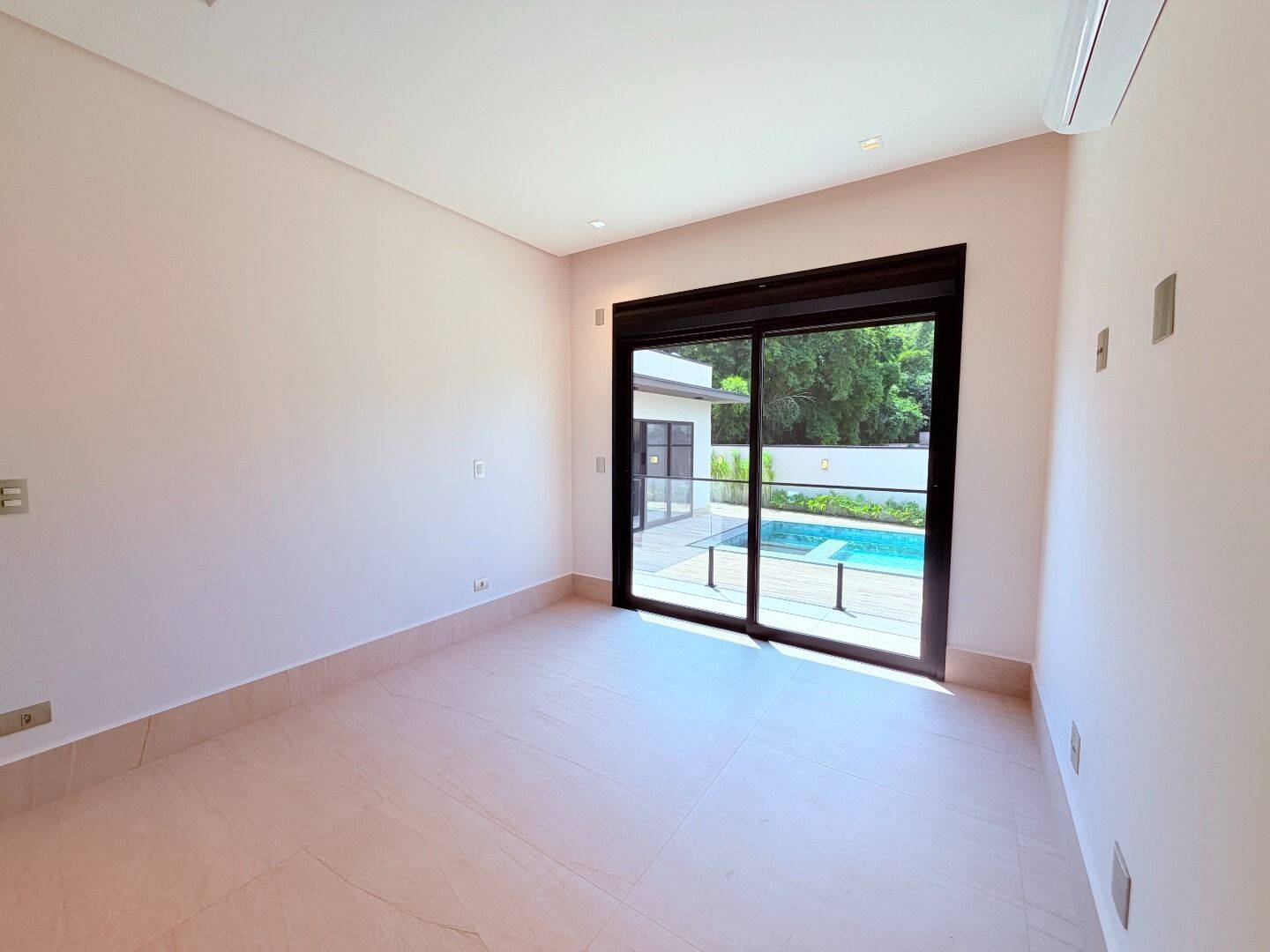 Casa, 3 quartos, 244 m² - Foto 17
