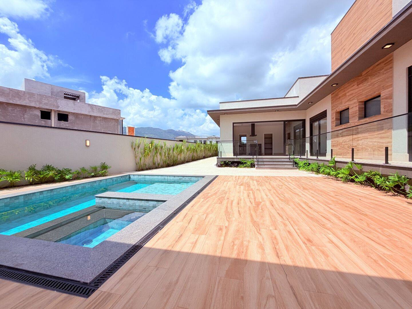 Casa, 3 quartos, 244 m² - Foto 25