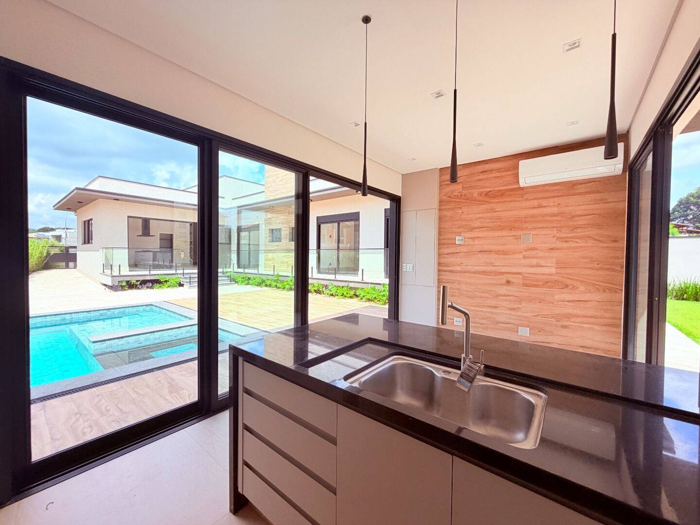Casa, 3 quartos, 244 m² - Foto 27