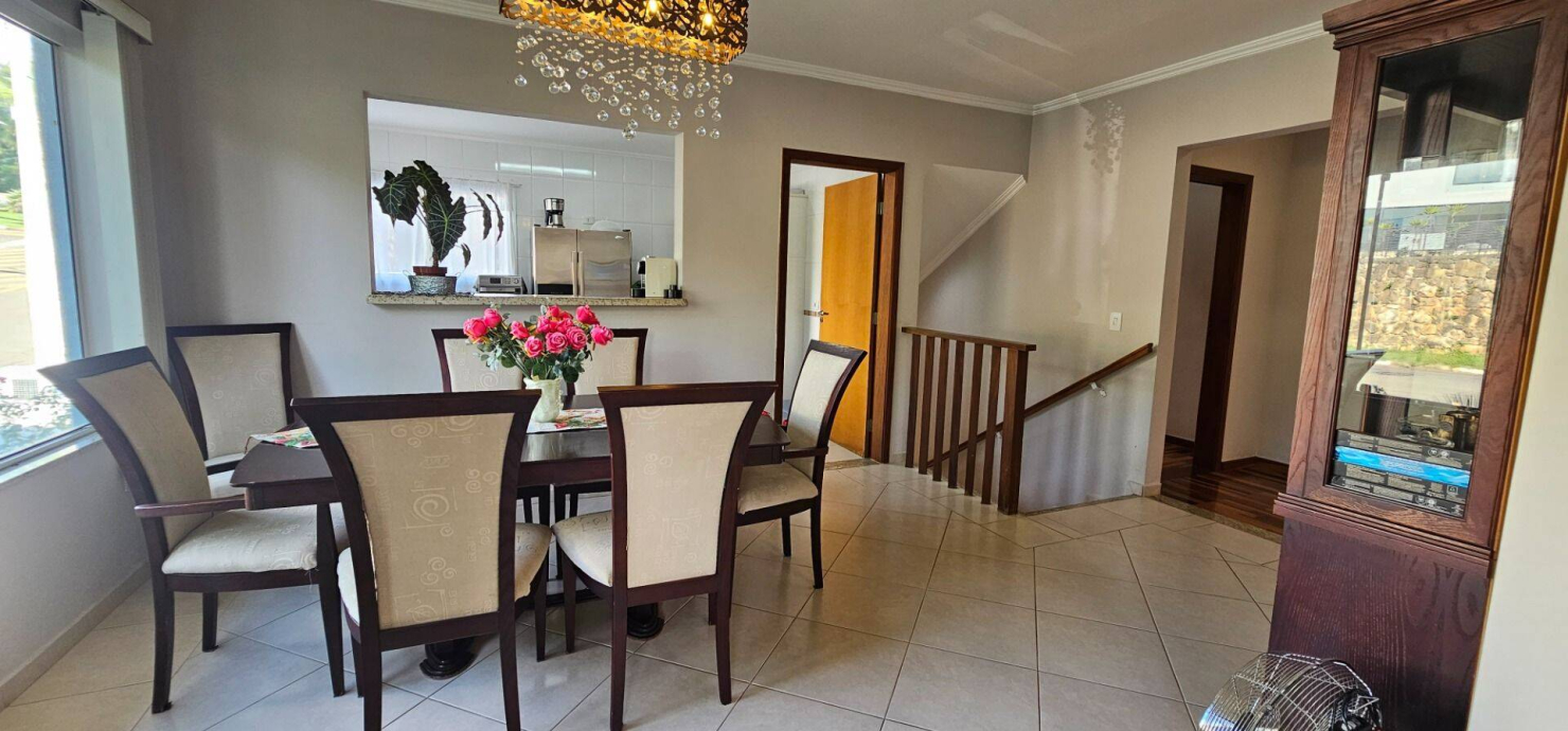 Casa, 3 quartos, 236 m² - Foto 15