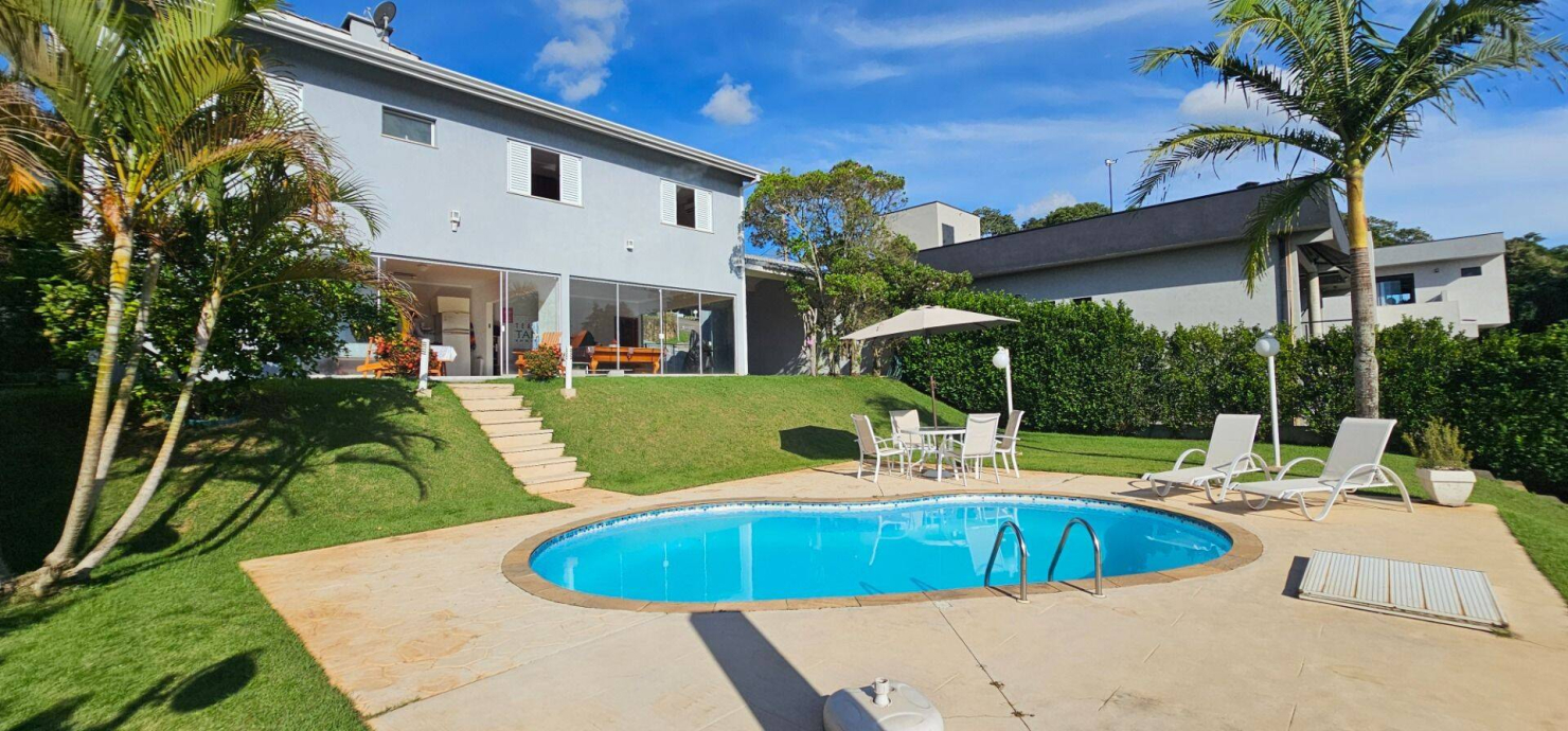 Casa, 3 quartos, 236 m² - Foto 1