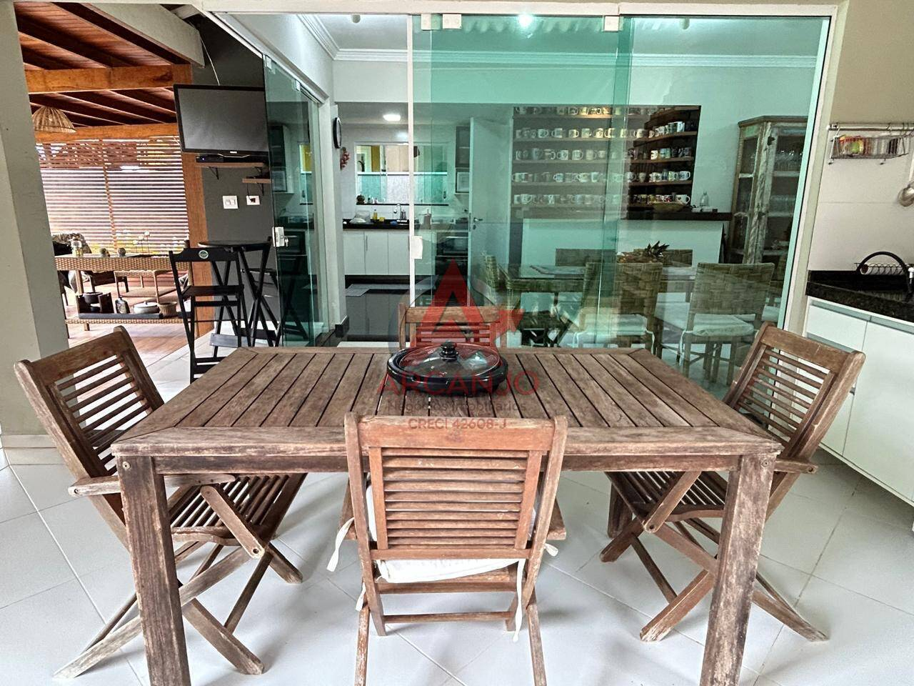 Casa, 3 quartos, 270 m² - Foto 13