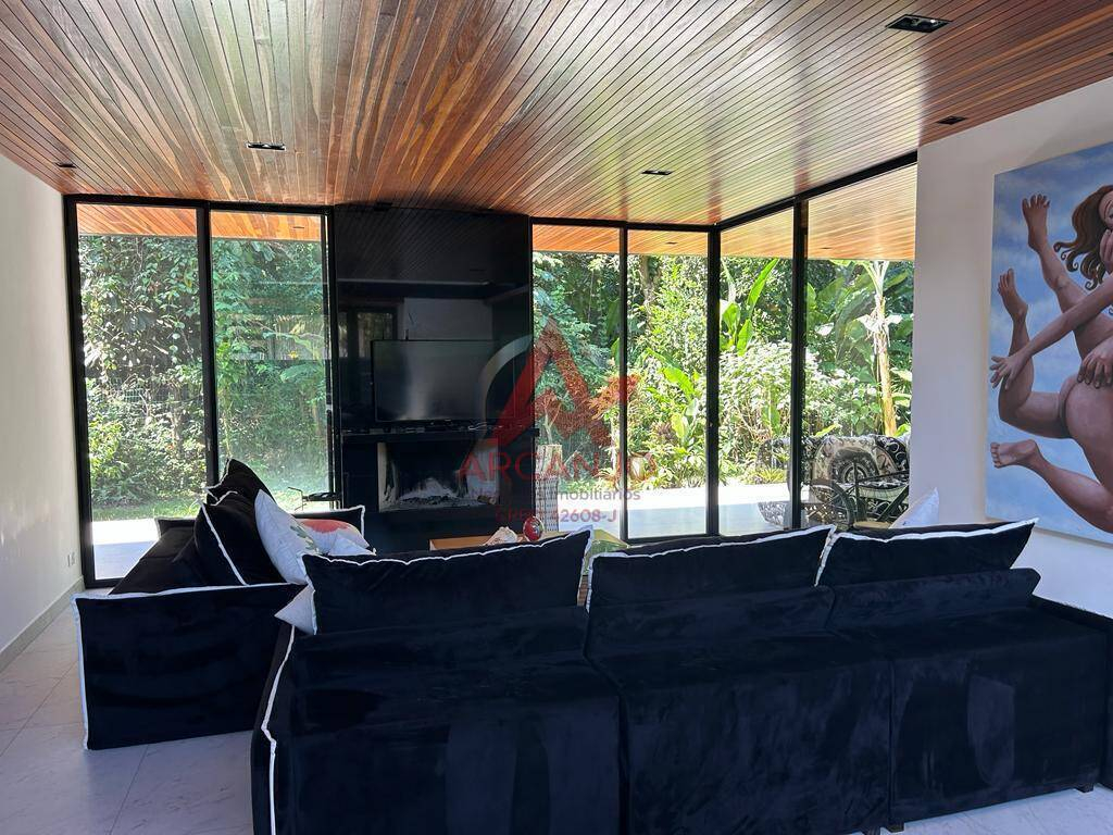 Casa, 3 quartos, 315 m² - Foto 24