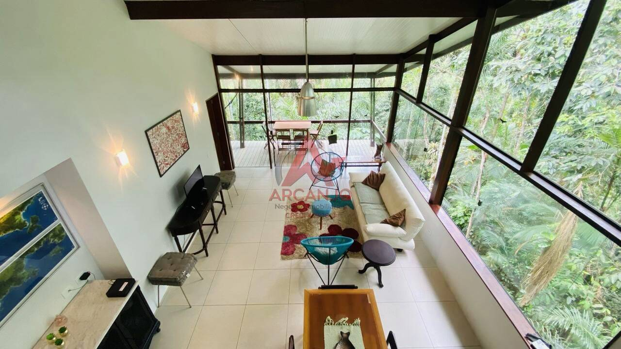 Casa, 3 quartos, 180 m² - Foto 1