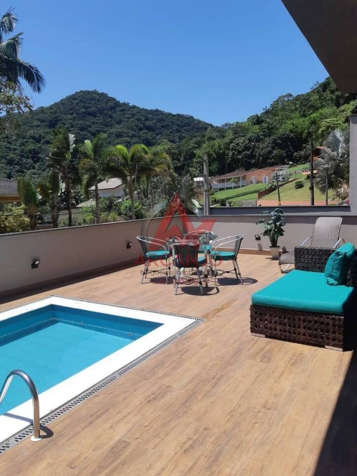 Casa, 4 quartos, 230 m² - Foto 28