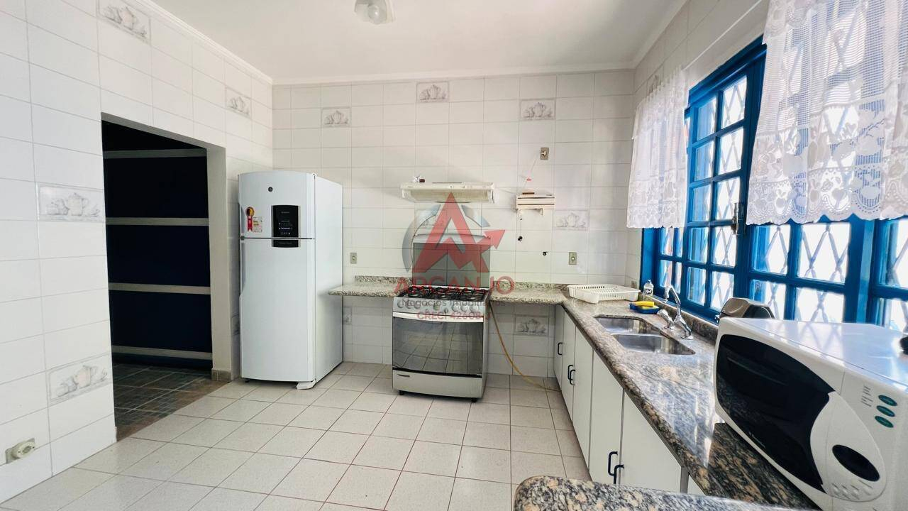 Casa, 4 quartos, 258 m² - Foto 22