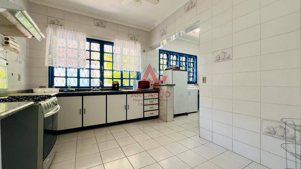 Casa, 4 quartos, 258 m² - Foto 23