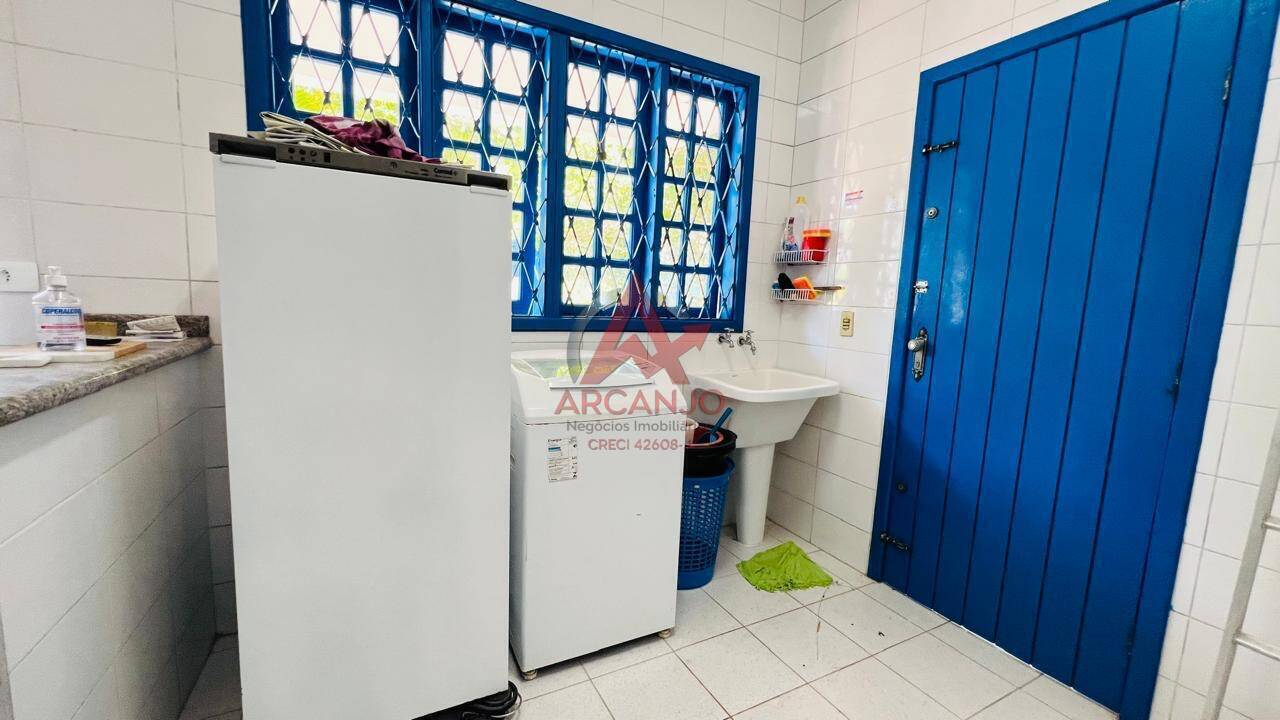 Casa, 4 quartos, 258 m² - Foto 24