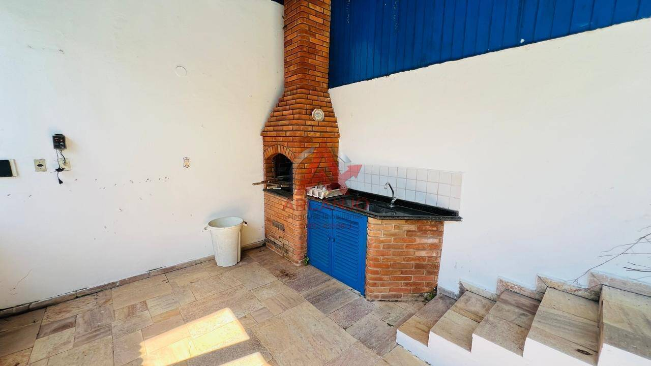 Casa, 4 quartos, 258 m² - Foto 30