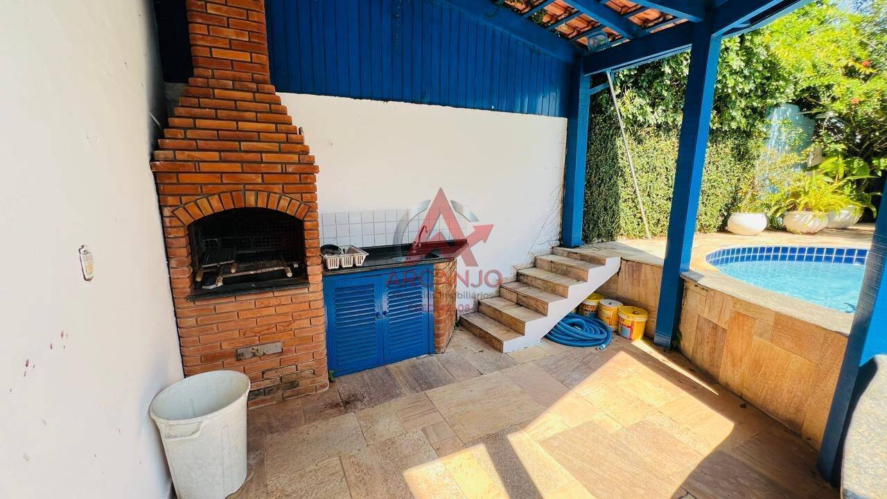 Casa, 4 quartos, 258 m² - Foto 31