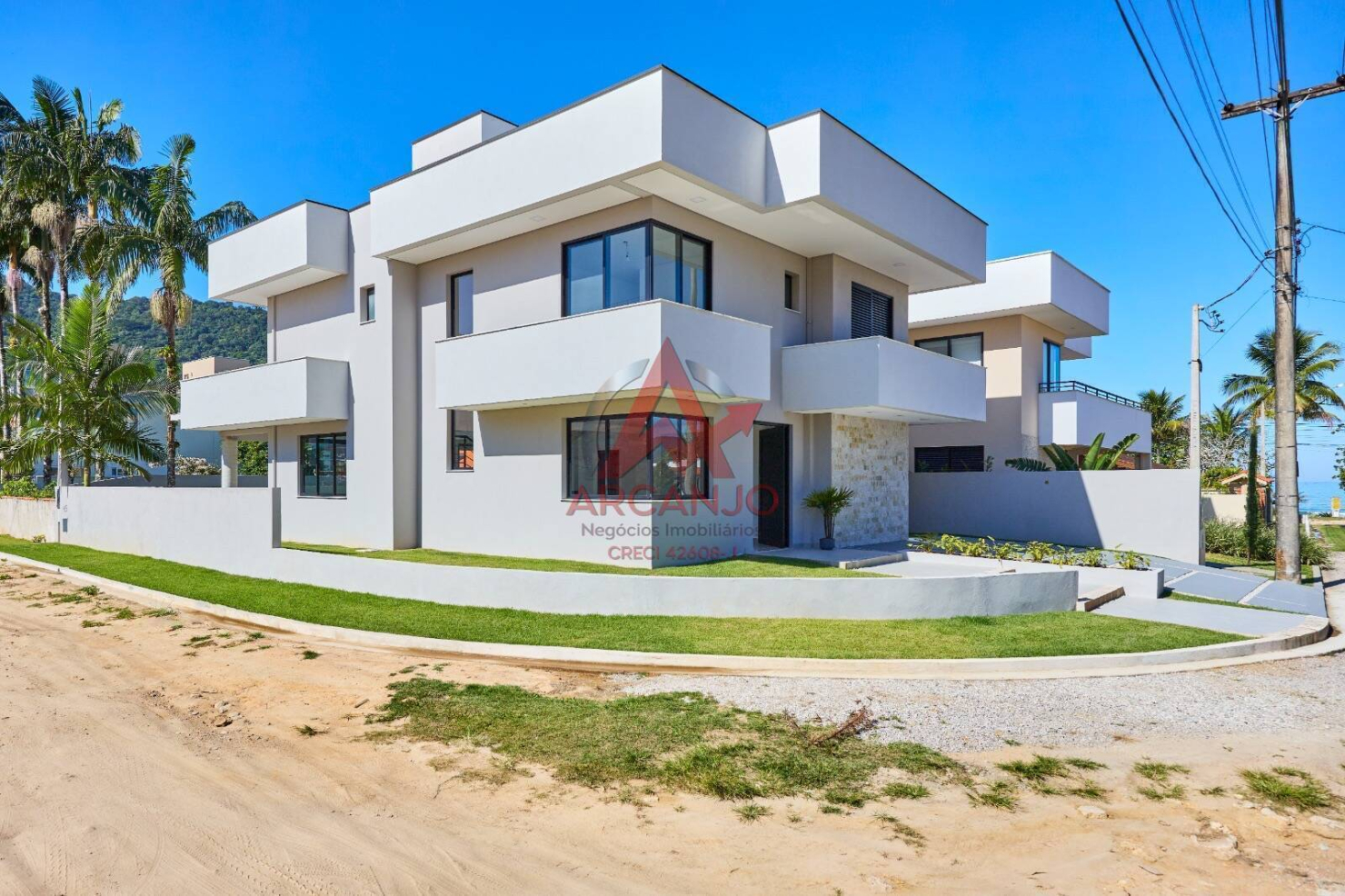 Casa, 4 quartos, 270 m² - Foto 2