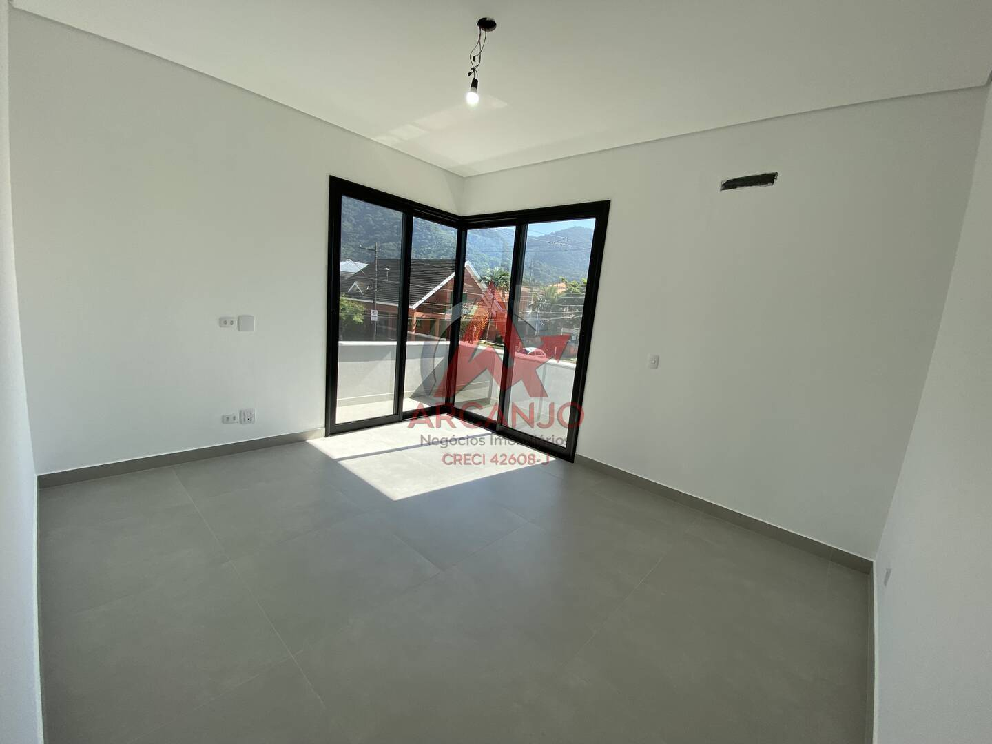 Casa, 4 quartos, 270 m² - Foto 14