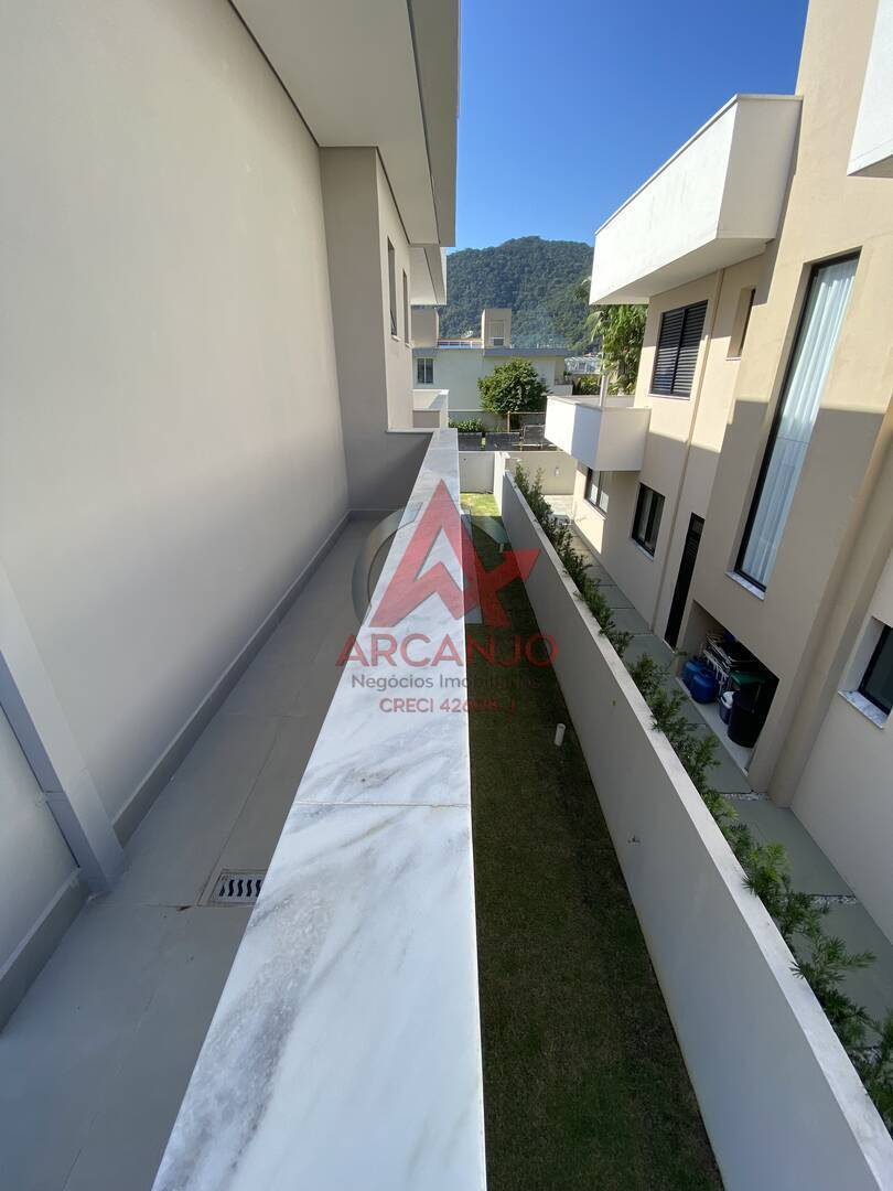 Casa, 4 quartos, 270 m² - Foto 28