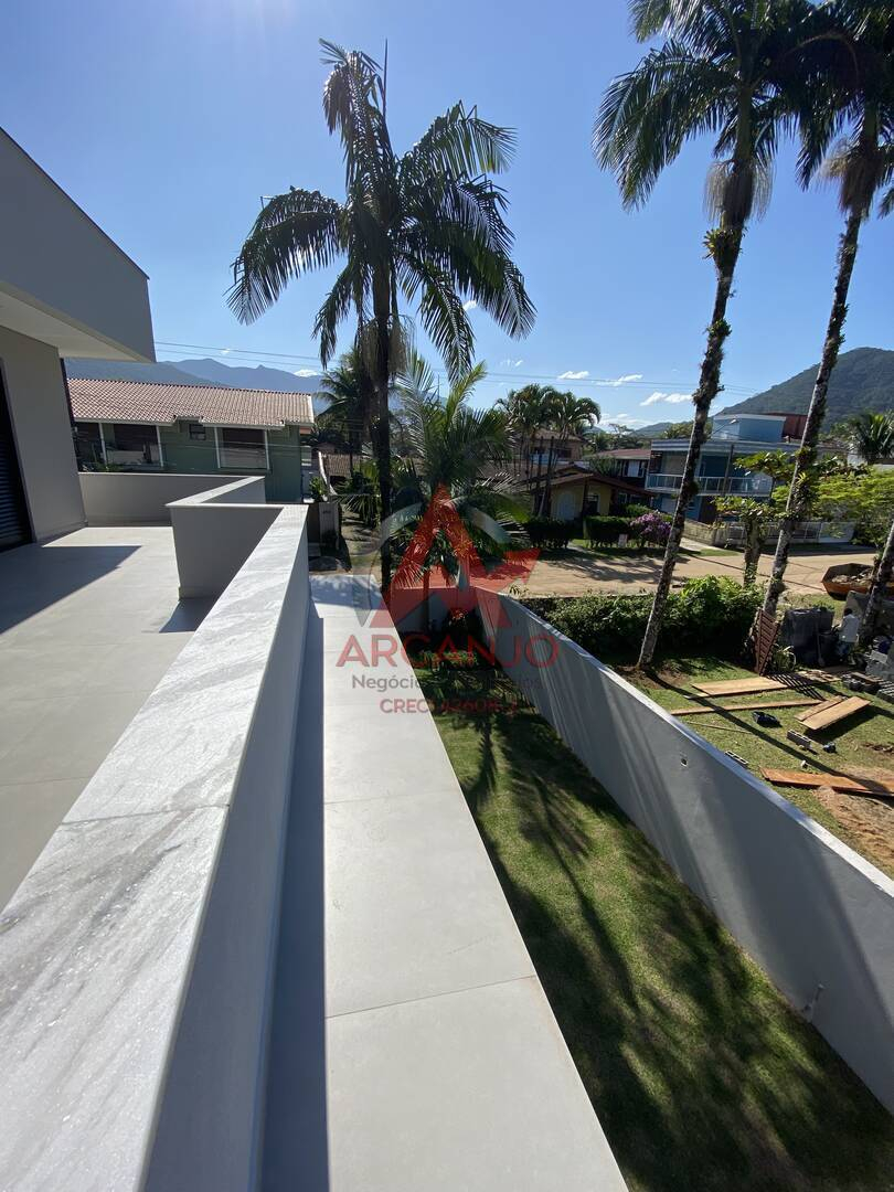Casa, 4 quartos, 270 m² - Foto 31
