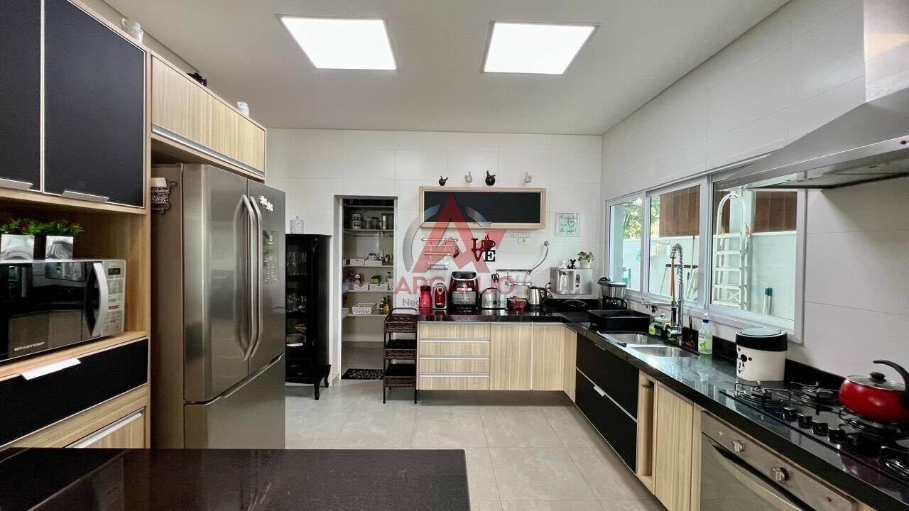Casa, 5 quartos, 283 m² - Foto 11