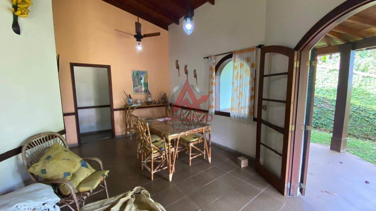 Casa, 4 quartos, 180 m² - Foto 4