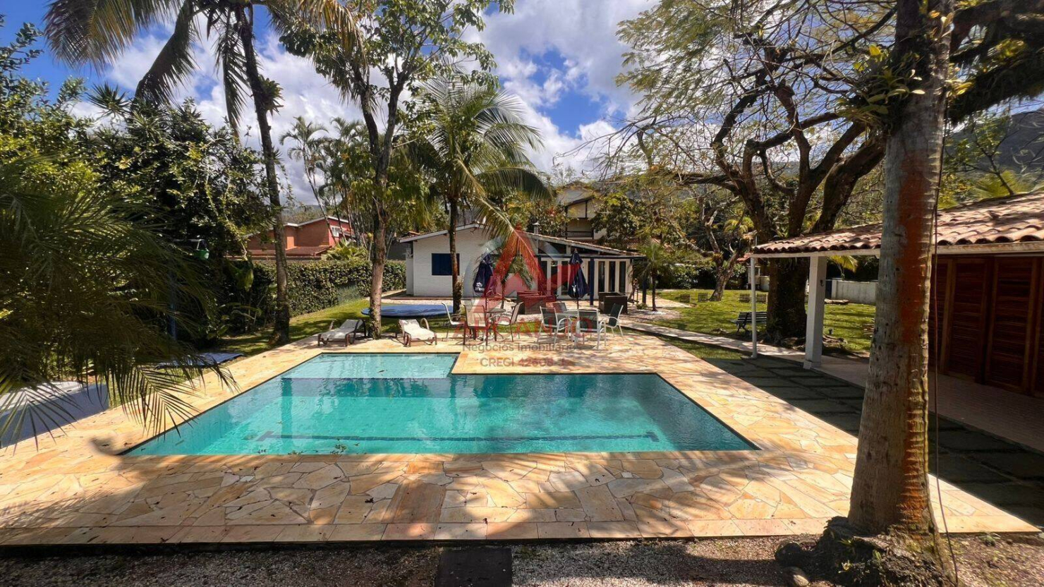 Casa, 5 quartos, 300 m² - Foto 1