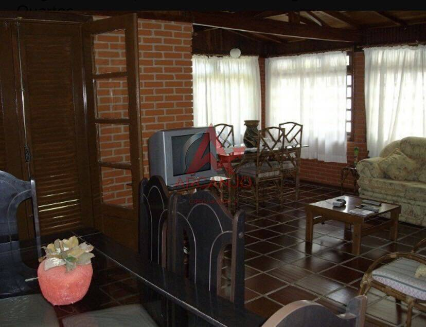 Casa, 6 quartos, 150 m² - Foto 3