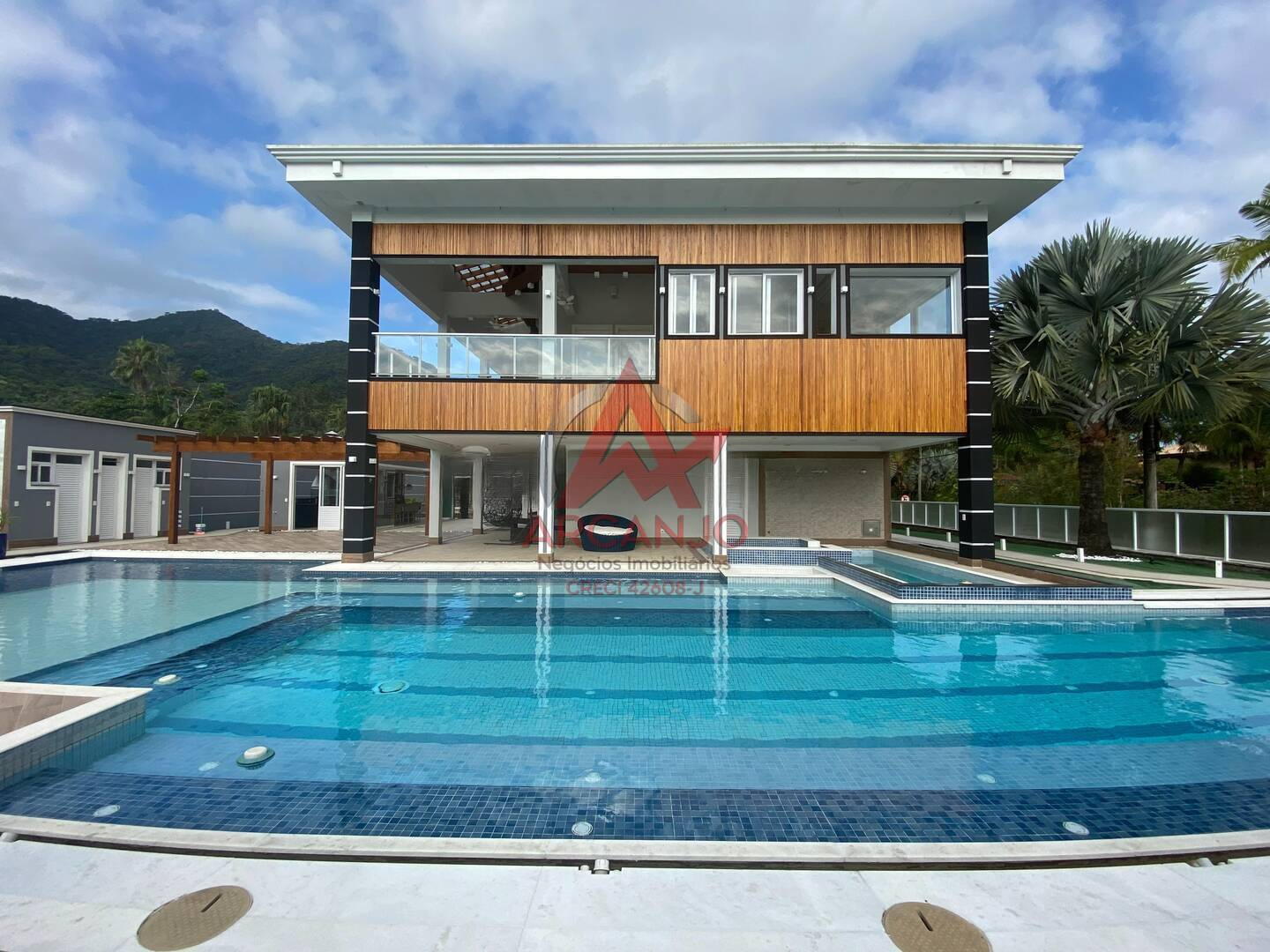 Casa, 7 quartos, 1500 m² - Foto 3