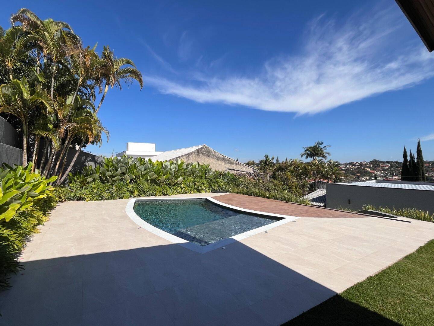 Casa, 4 quartos, 380 m² - Foto 2