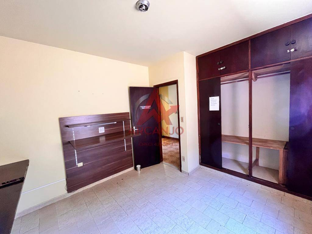 Casa, 5 quartos, 206 m² - Foto 13