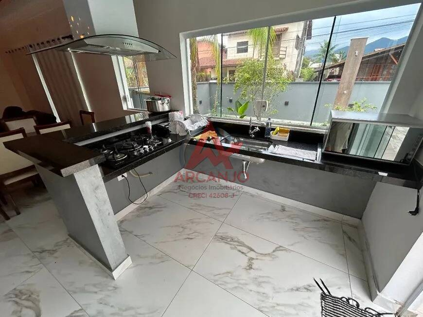Casa, 5 quartos, 200 m² - Foto 13