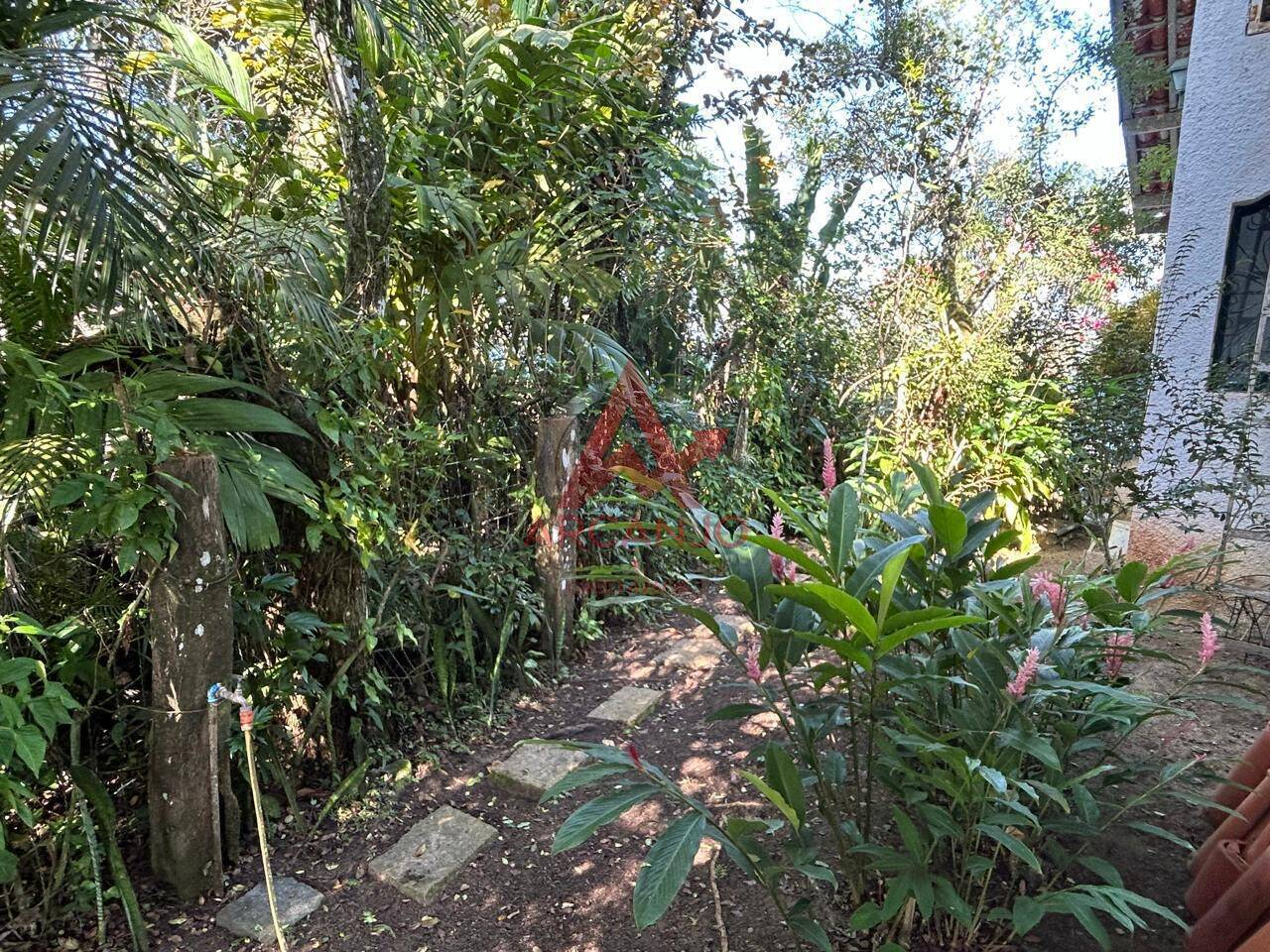 Casa, 4 quartos, 229 m² - Foto 8