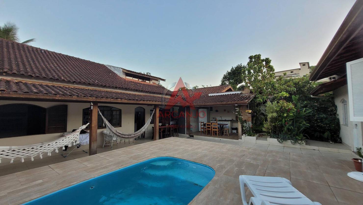 Casa, 6 quartos, 200 m² - Foto 2
