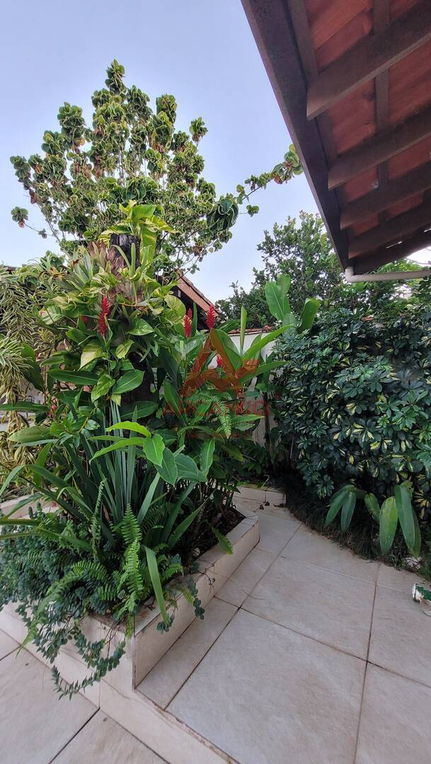 Casa, 6 quartos, 200 m² - Foto 15
