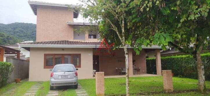 Casa, 3 quartos, 180 m² - Foto 2