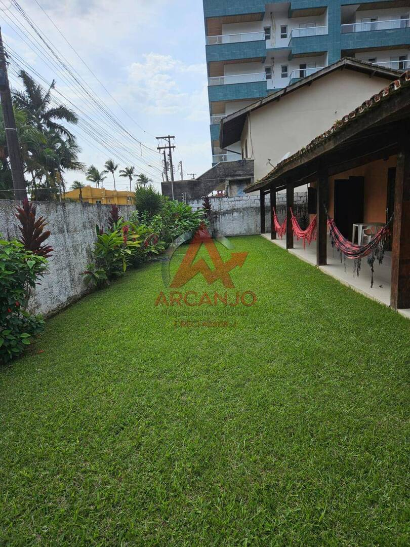 Casa, 5 quartos, 244 m² - Foto 2