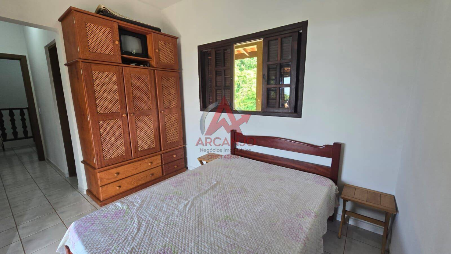 Casa, 3 quartos, 245 m² - Foto 13