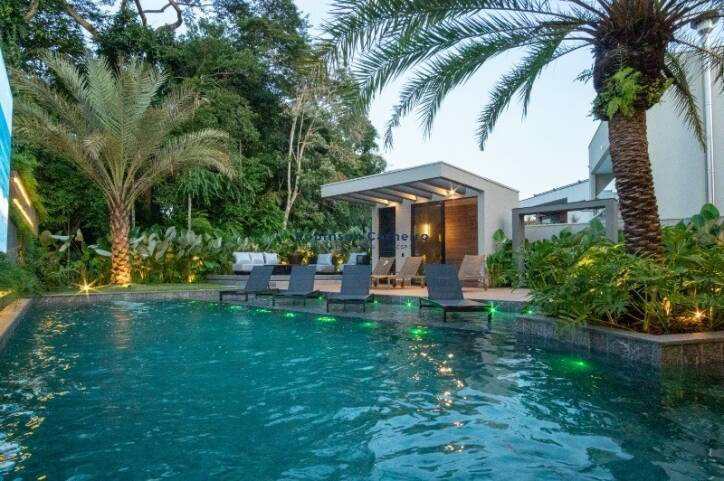 Casa, 7 quartos, 739 m² - Foto 1