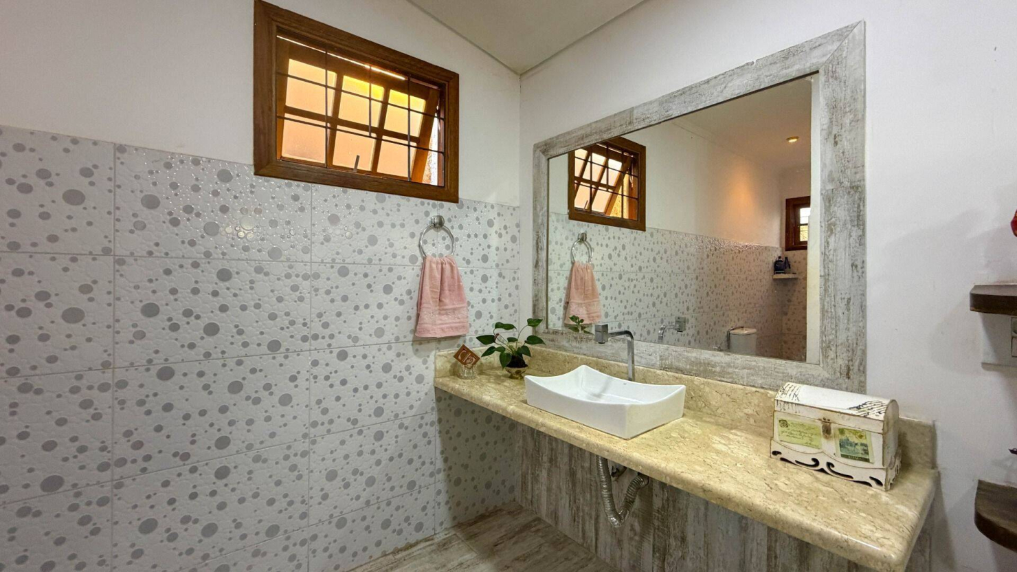 Casa, 4 quartos, 335 m² - Foto 32