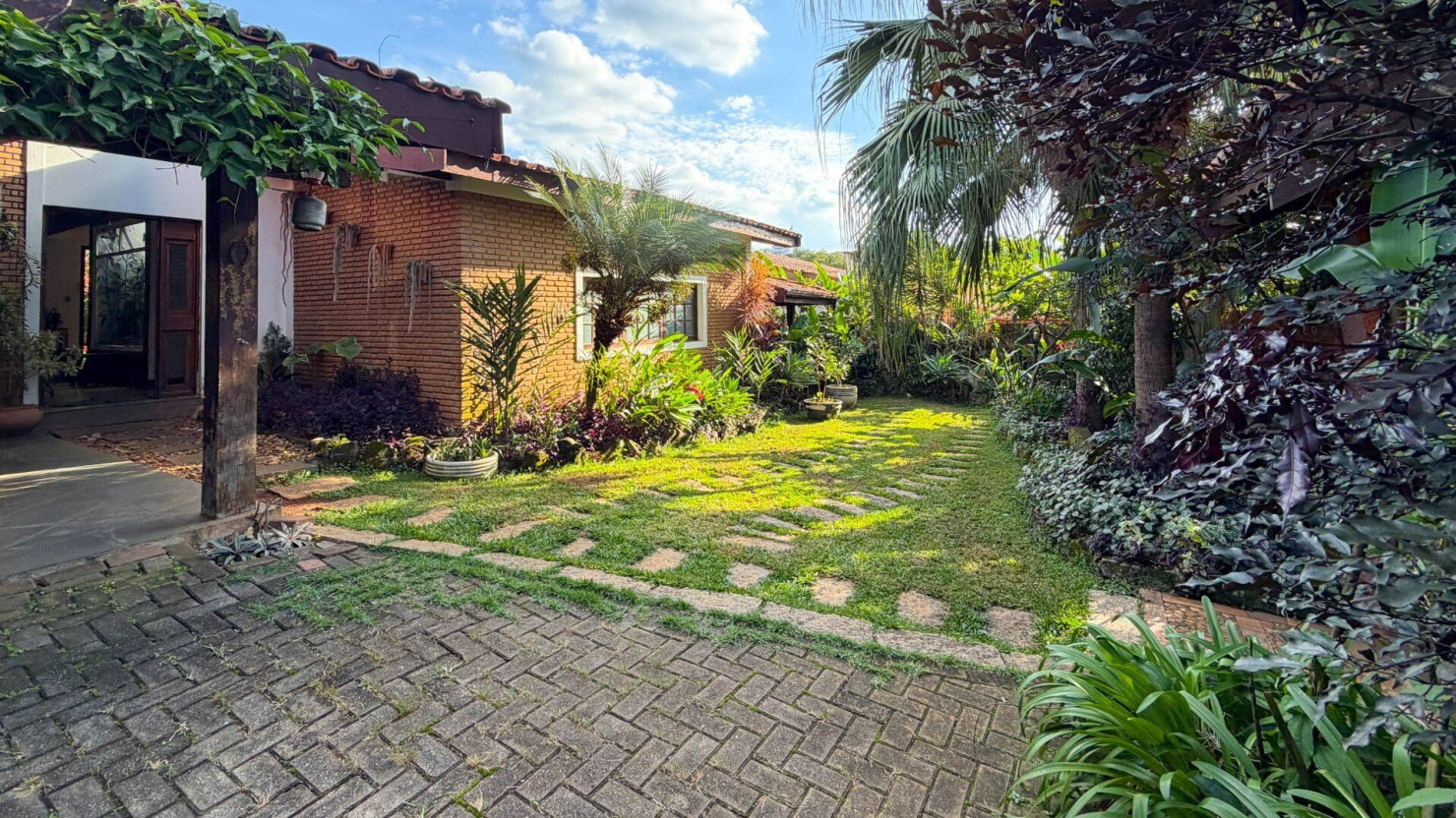 Casa, 4 quartos, 335 m² - Foto 3