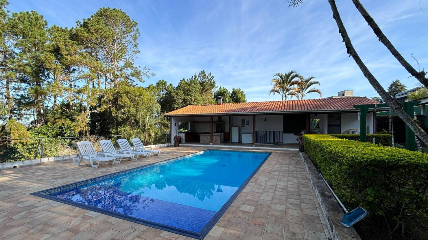 Casa, 3 quartos, 255 m² - Foto 1