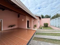Casa para Venda em Atibaia - 2