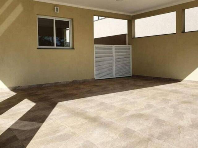 Casa para Venda em Atibaia - 4
