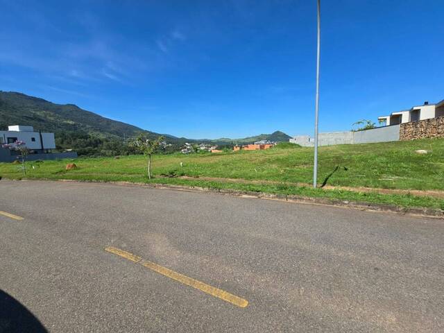 Área para Venda em Atibaia - 3