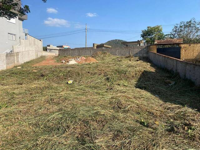 Área para Venda em Atibaia - 3