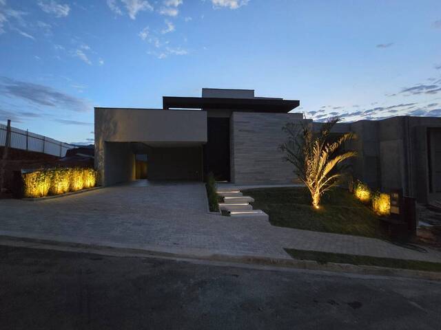 Casa para Venda em Atibaia - 3