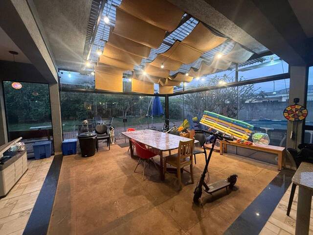 Casa para Venda em Atibaia - 3
