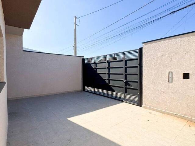 Casa para Venda em Atibaia - 4