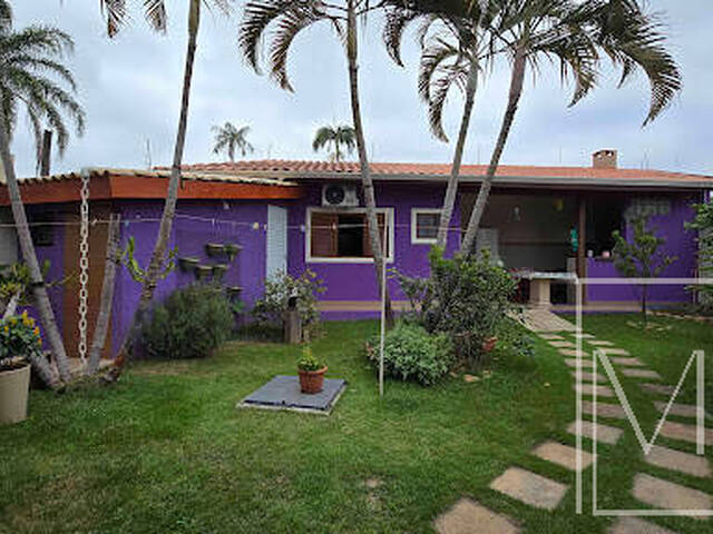 Casa para Venda em Atibaia - 2