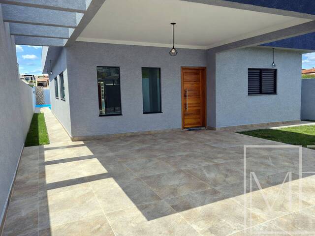 Casa para Venda em Atibaia - 2