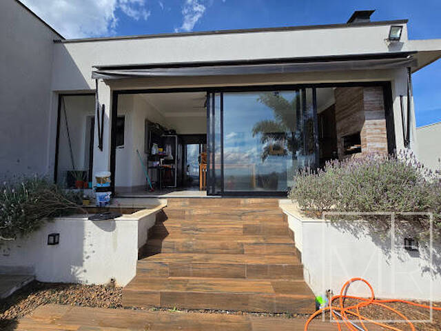 Casa para Venda em Atibaia - 4