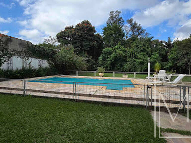 Casa para Venda em Atibaia - 2