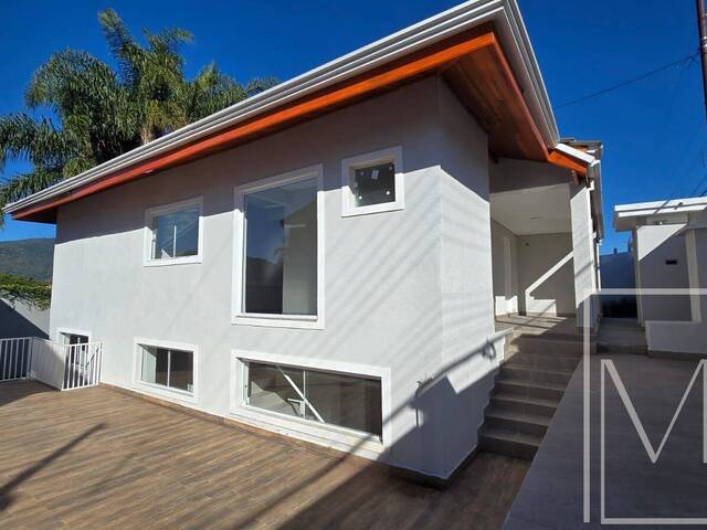 Casa para Venda em Atibaia - 2
